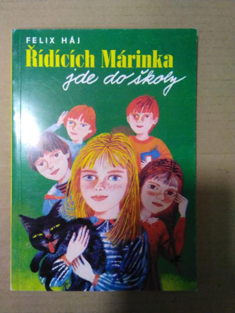 Řídících Márinka jde do školy