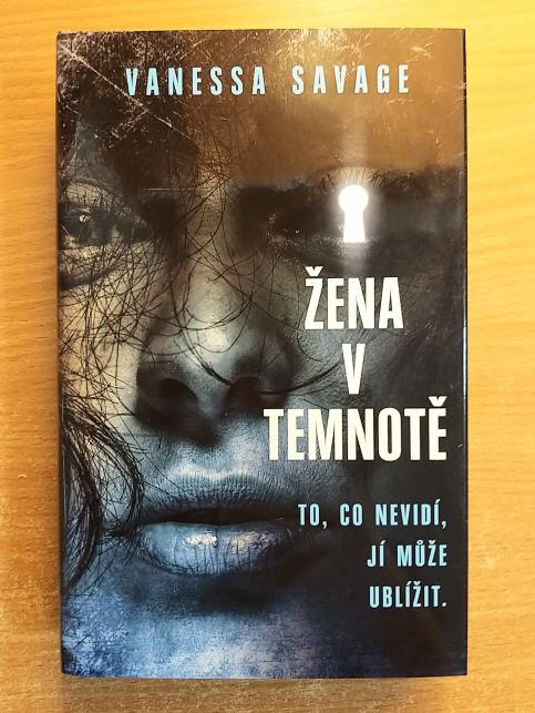 Žena v temnotě