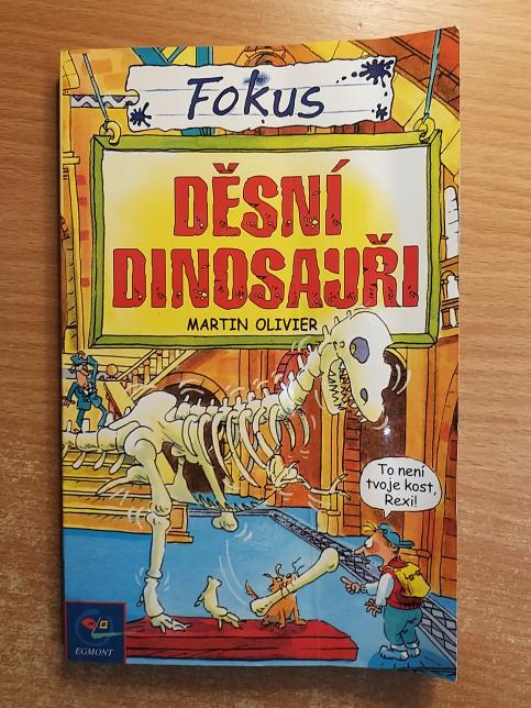 Děsní dinosauři