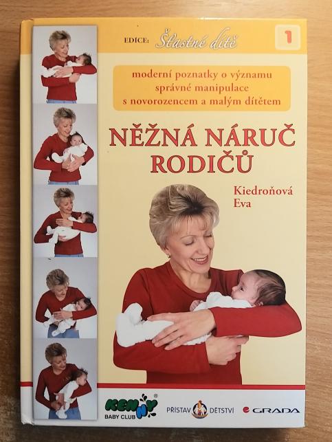 Něžná náruč rodičů