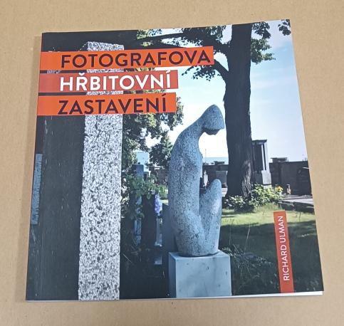 Fotografova hřbitovní zastavení 