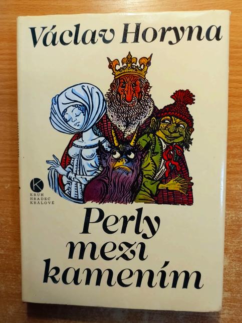Perly mezi kamením