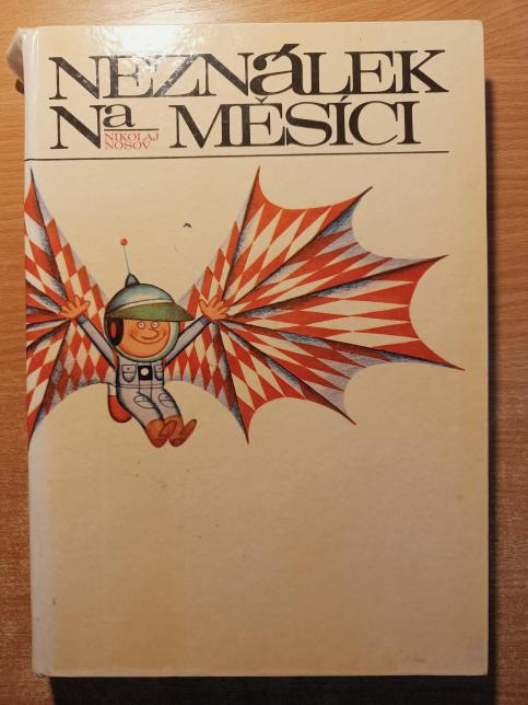 Neználek na Měsíci