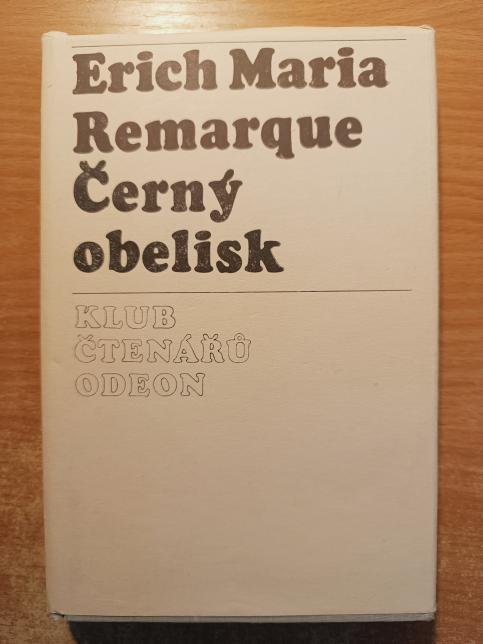 Černý obelisk