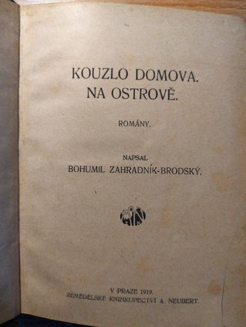 Kouzlo domova / Na ostrově