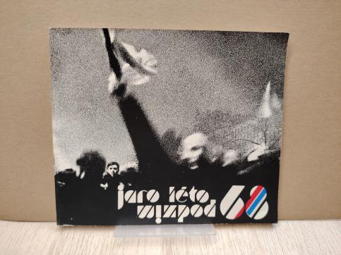 Jaro léto 68 / Podzim 89