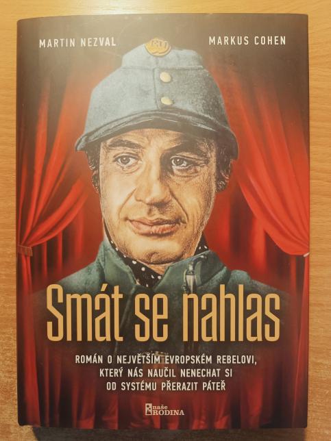 Smát se nahlas