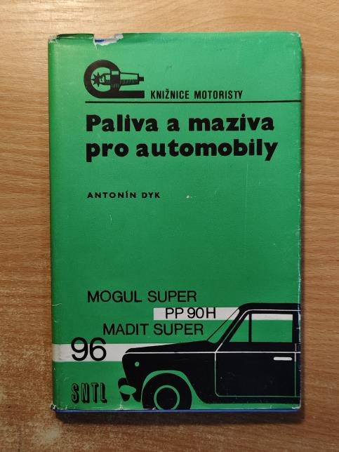 Paliva a maziva pro automobily